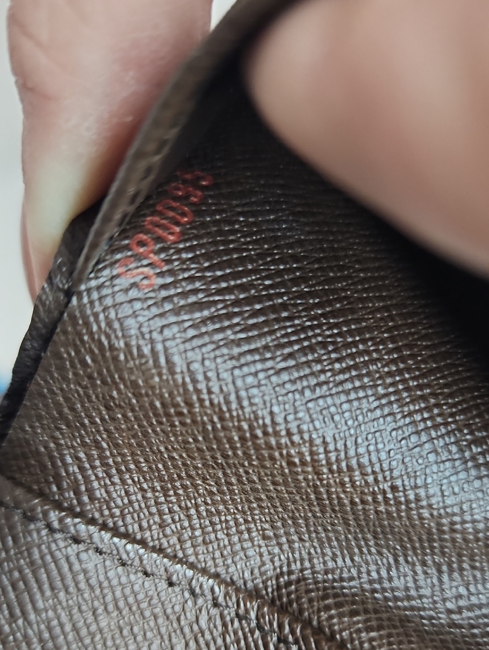 Louis Vuitton Damier Wallet - Picture 14 of 14